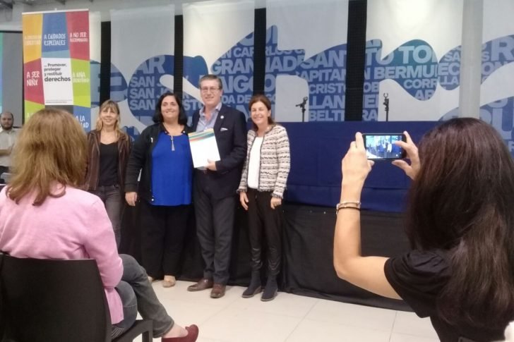 Firmamos un convenio para implementar Centros de Día en Margarita Firmamos un convenio para implementar Centros de Día en Margarita