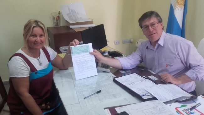 Autoridades educativas recibieron el Fondo de Asistencia Educativa. Comuna de Margarita. Santa Fe Autoridades educativas recibieron el Fondo de Asistencia Educativa. Comuna de Margarita. Santa Fe